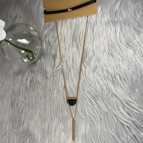 🆕 Black and Gold Three Necklace Set - Picture 1 of 4